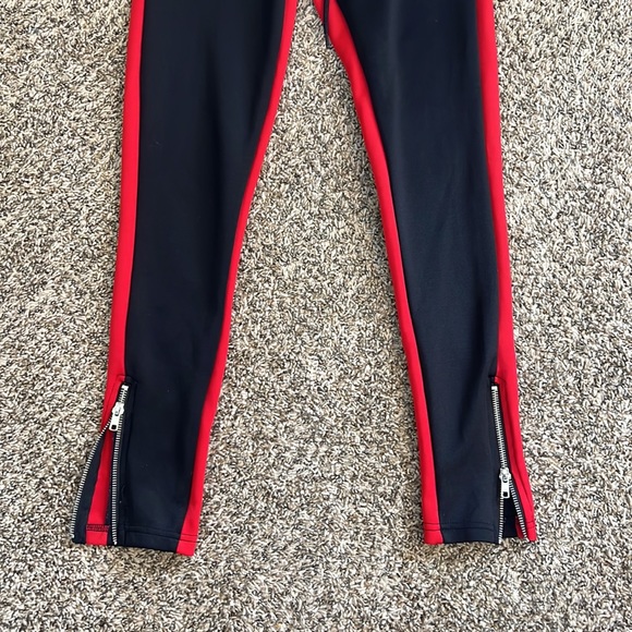 Red & Black Zipper Pants - Picture 2 of 4